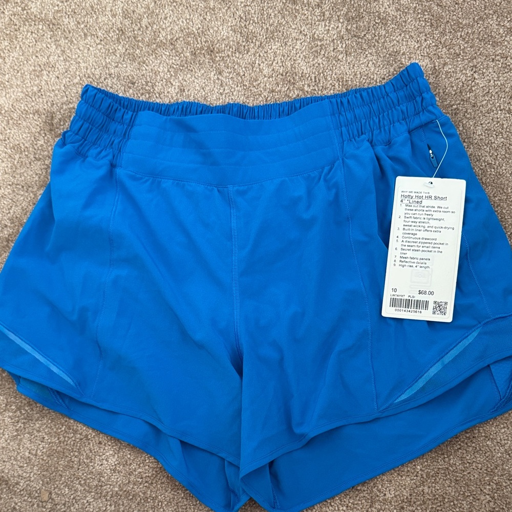 lululemon Hotty Hot 4” Poolside